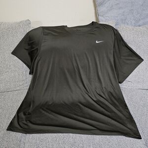 Nike Mens Black Dri-FIT T-Shirt